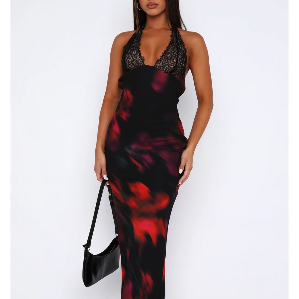 Elegant Floral Halter Dress - Picture 3 of 4